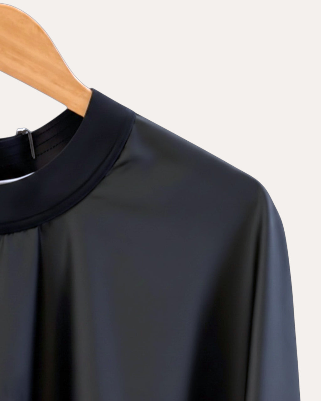 Rubber Cutting Cape