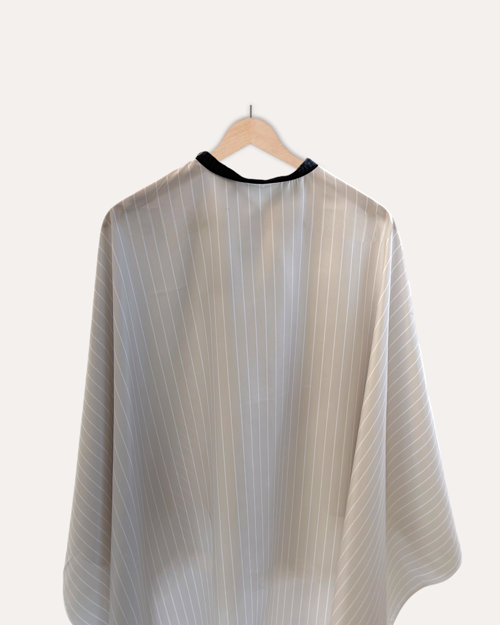 Essential Cutting Cape