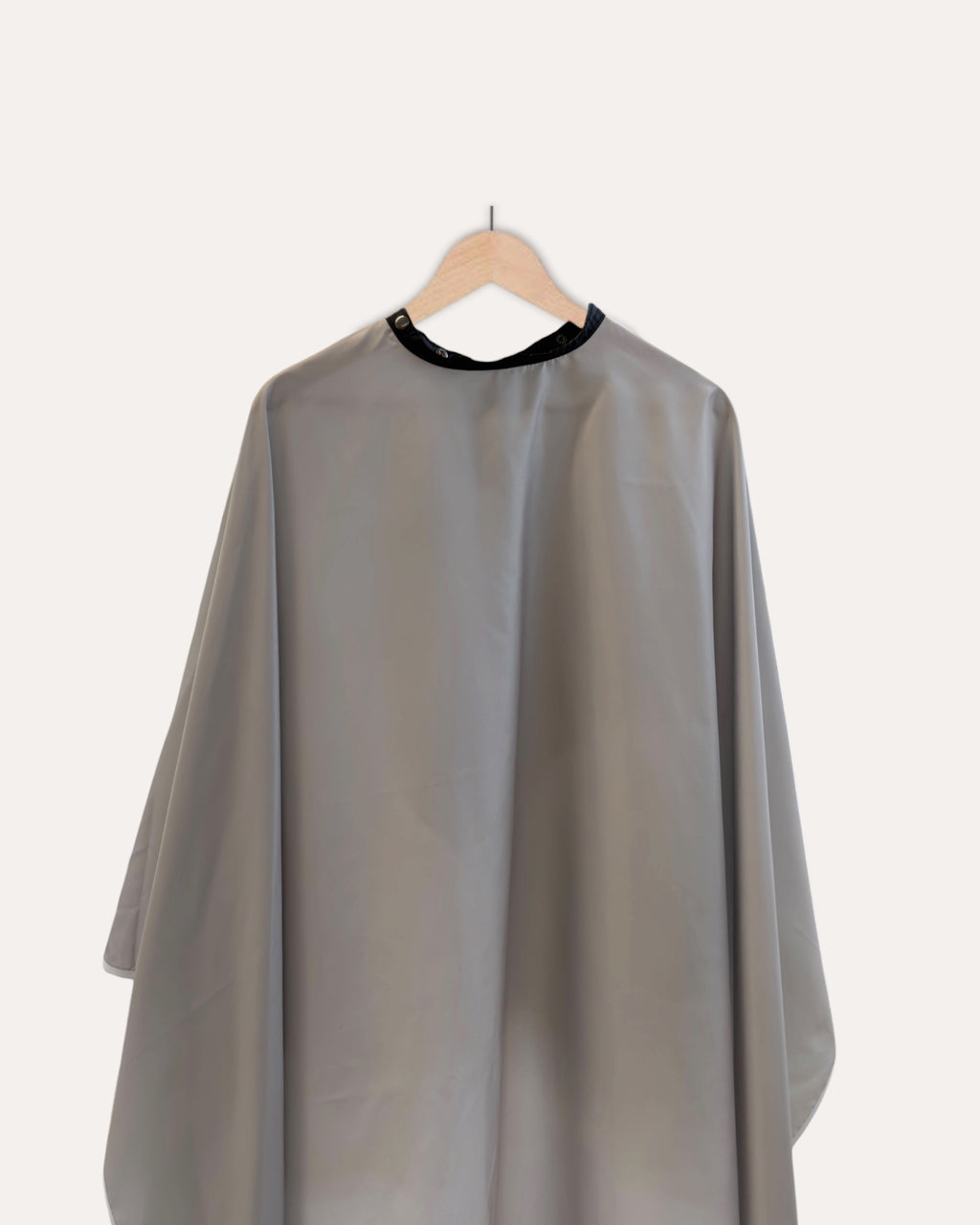 Essential Cutting Cape