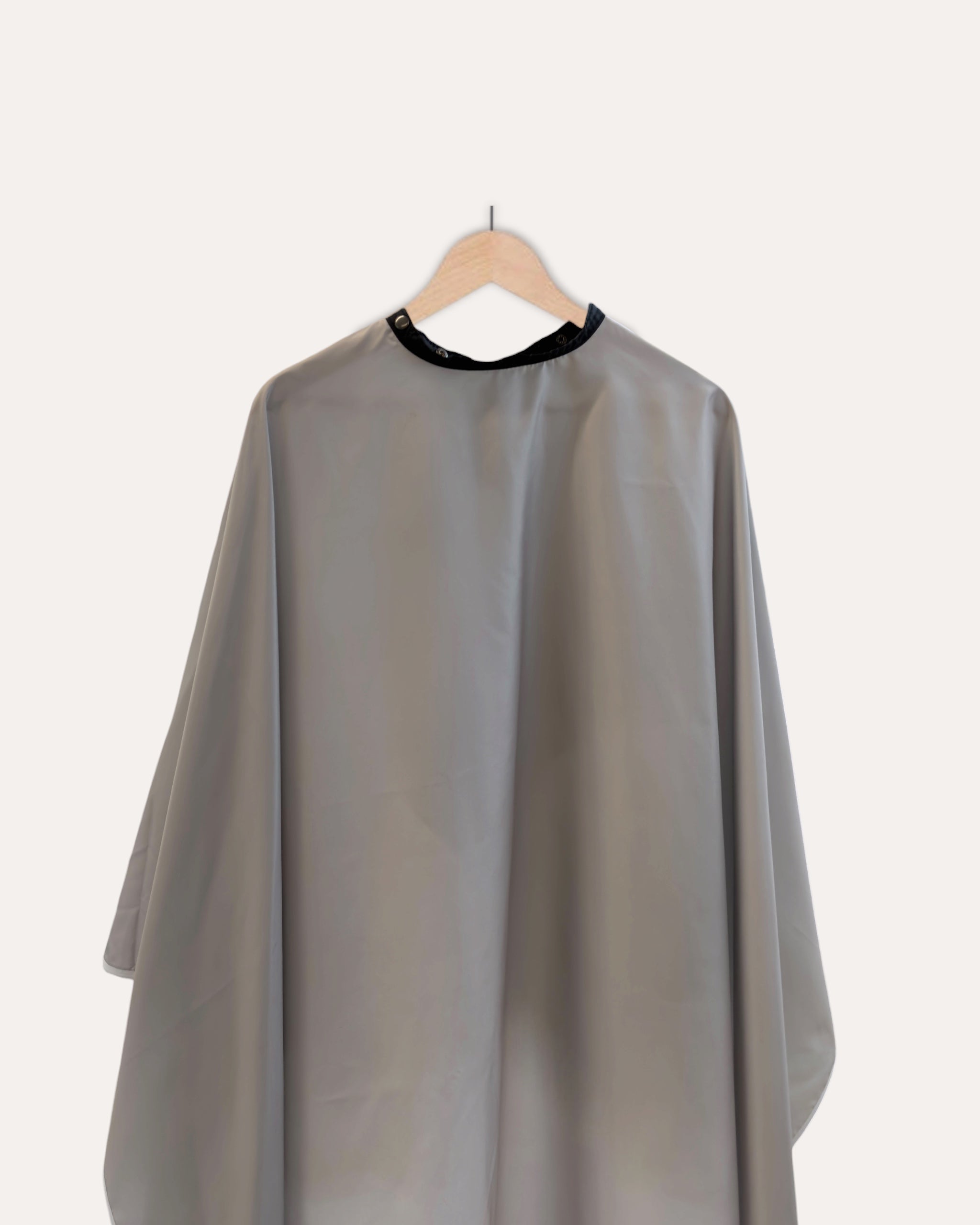 Essential Cutting Cape