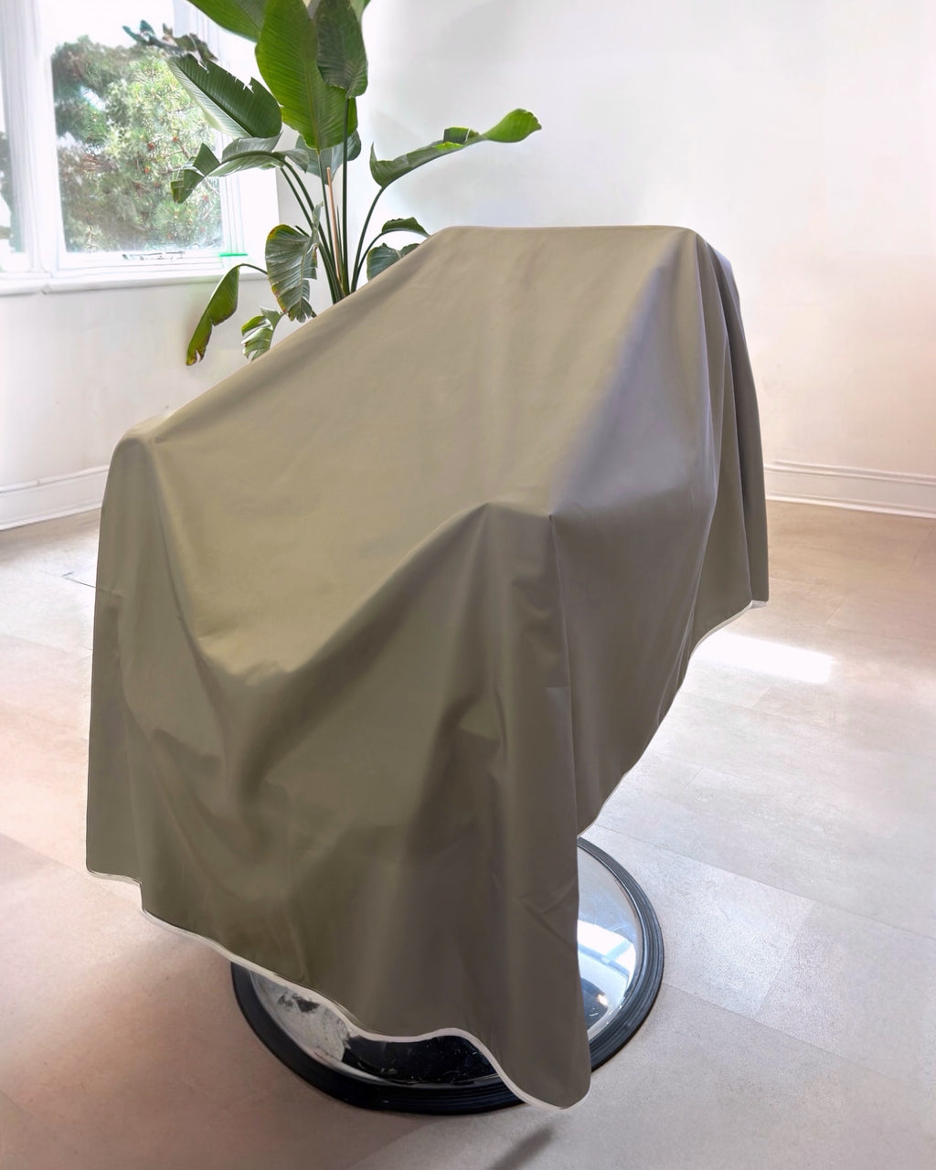 Essential Cutting Cape