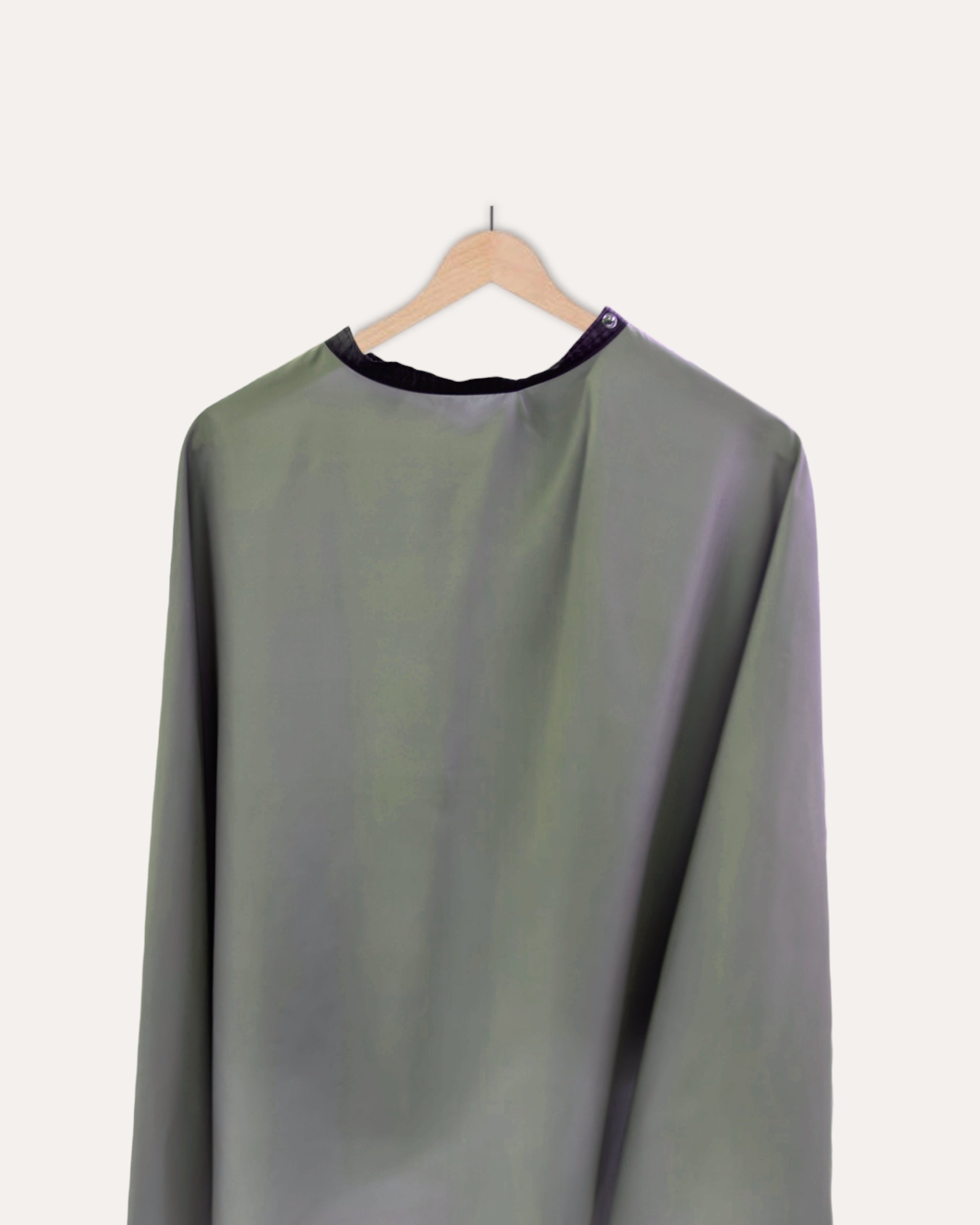 Essential Cutting Cape