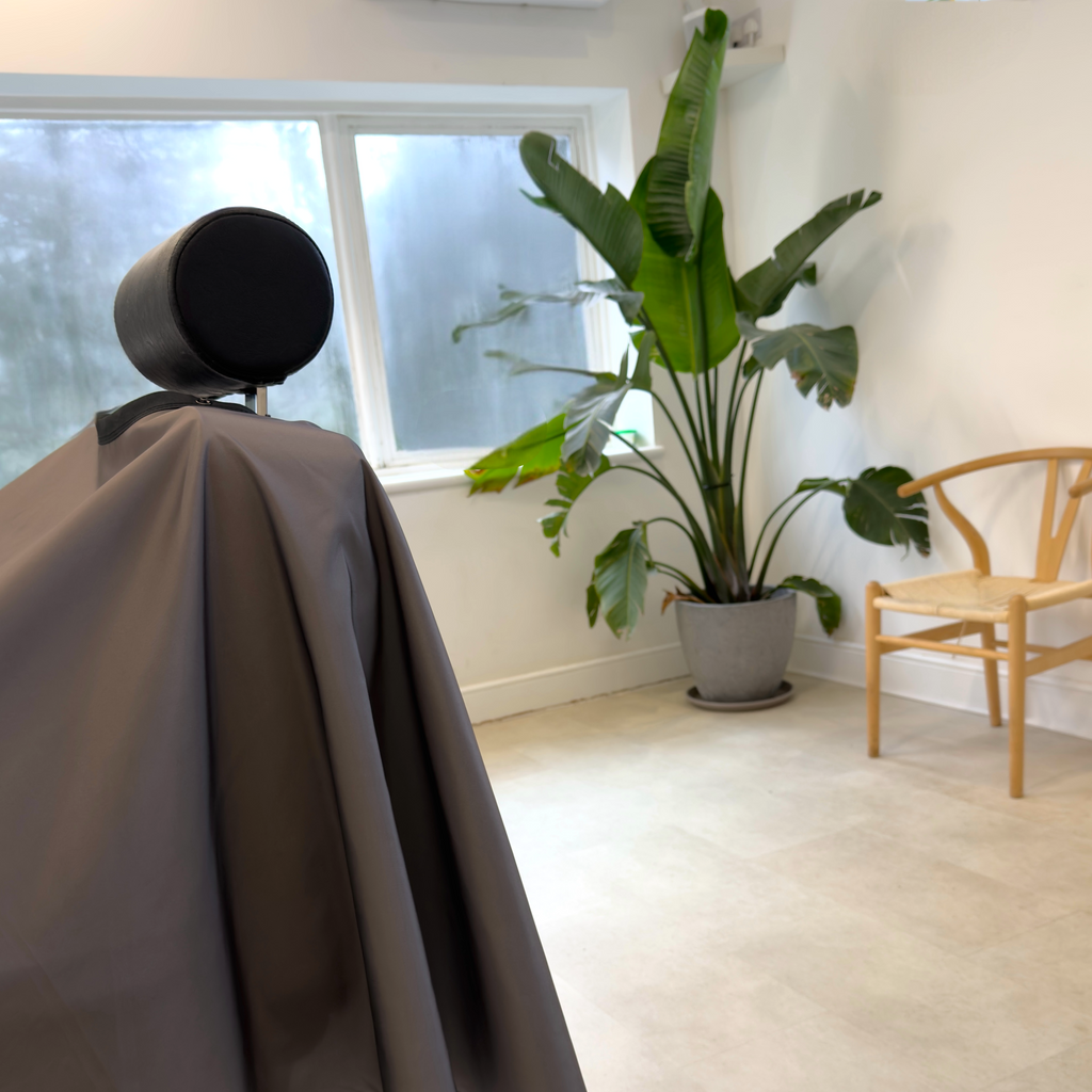 Essential Cutting Cape