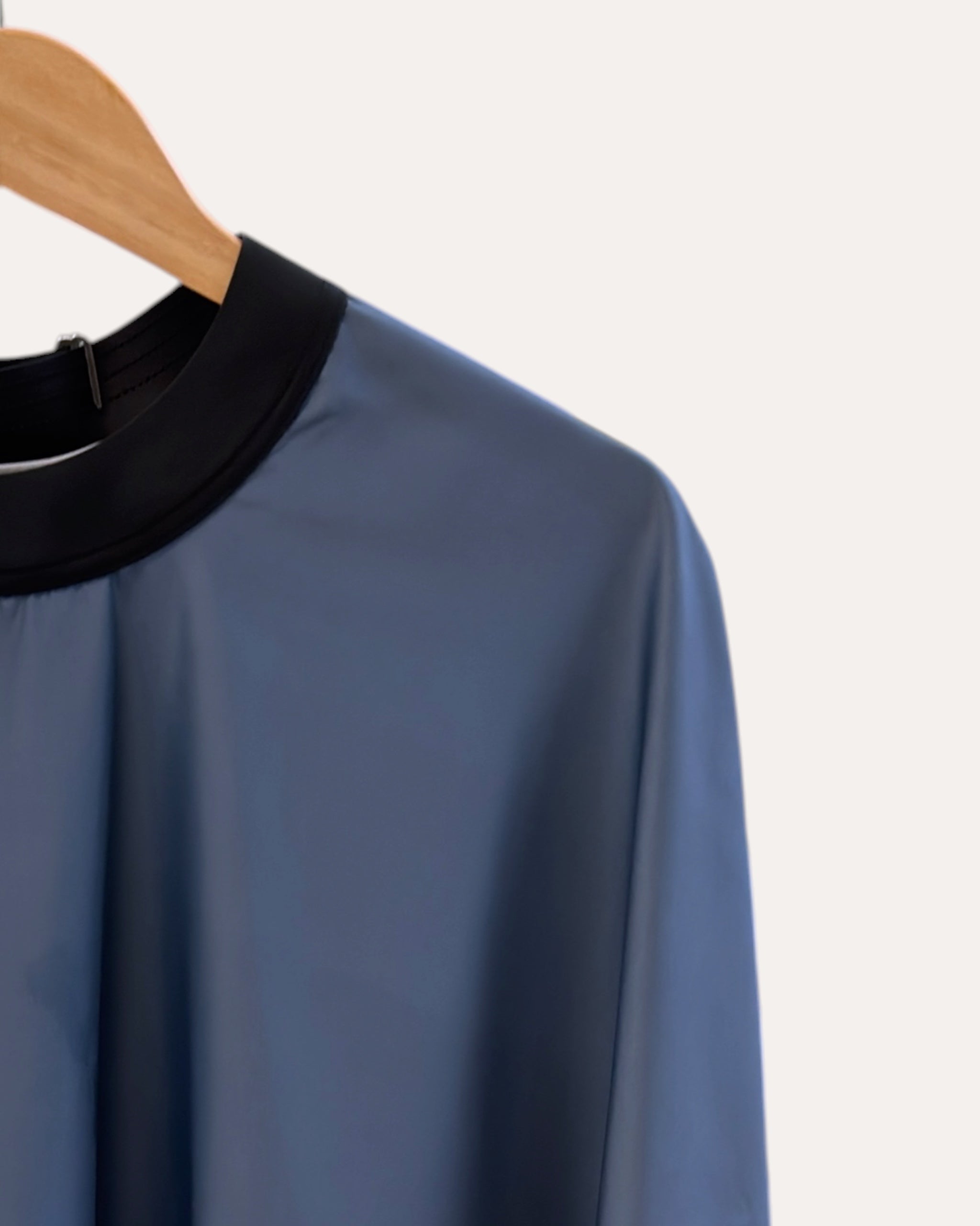 Rubber Cutting Cape