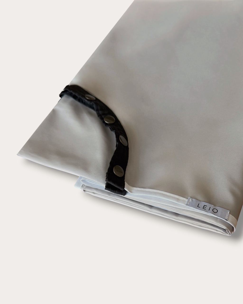Essential Cutting Cape