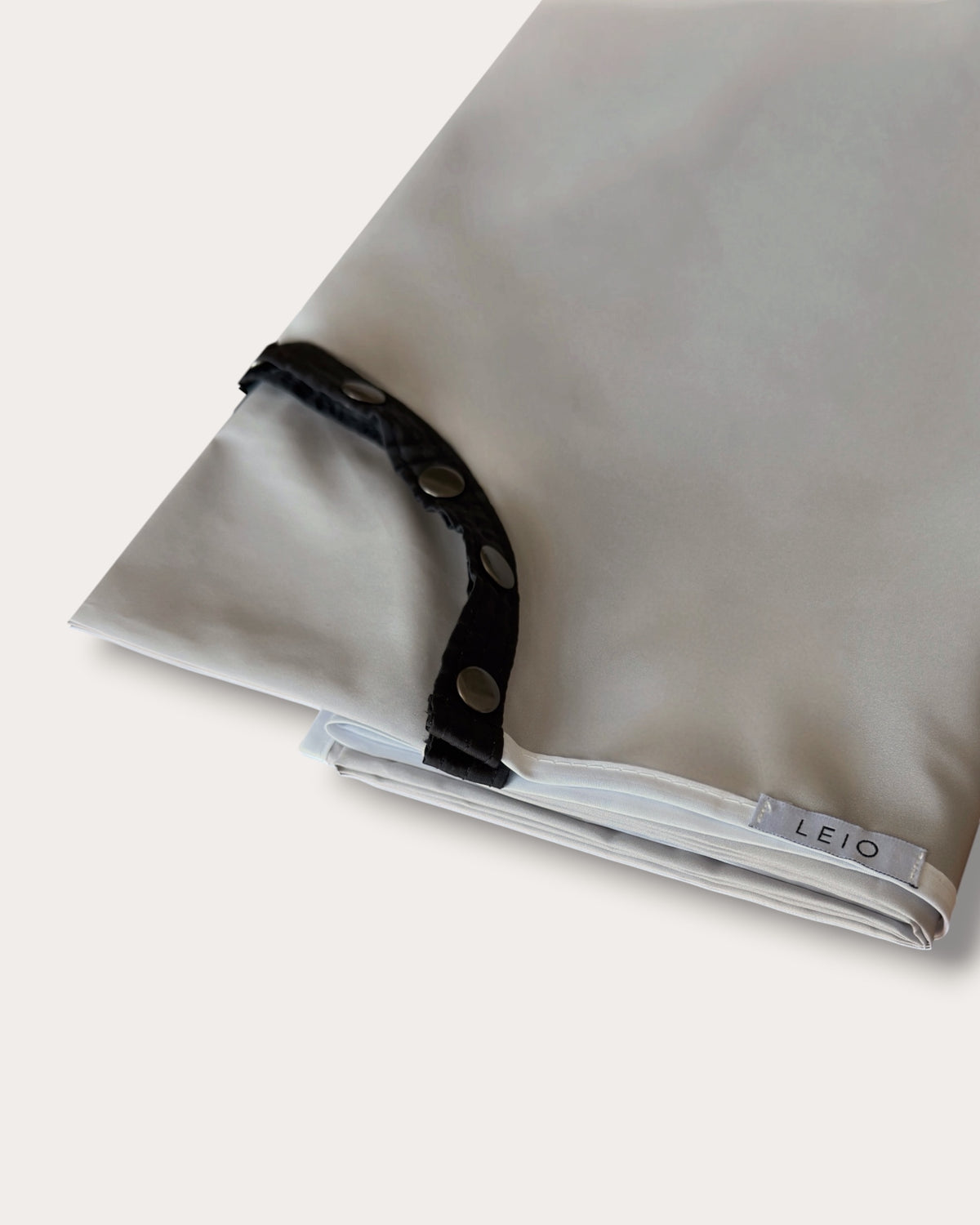 Essential Cutting Cape
