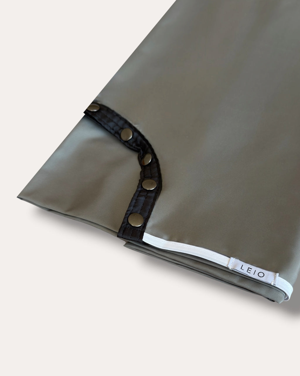 Essential Cutting Cape