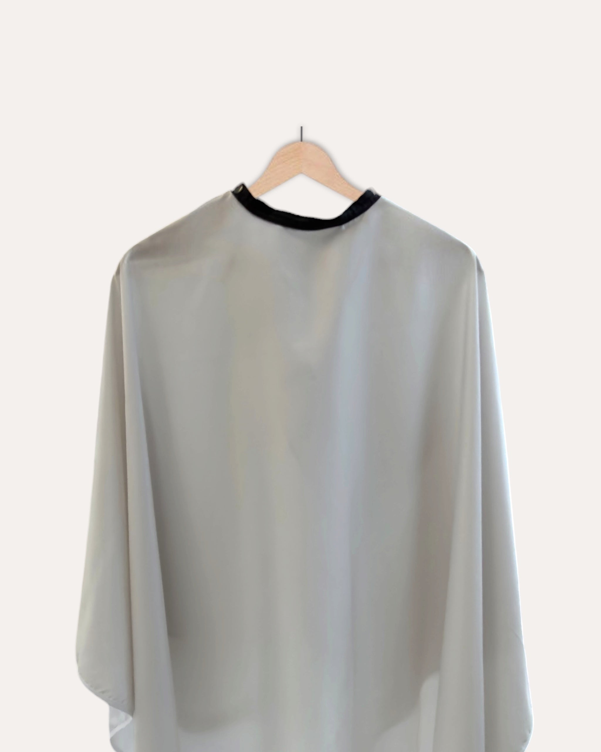 Essential Cutting Cape