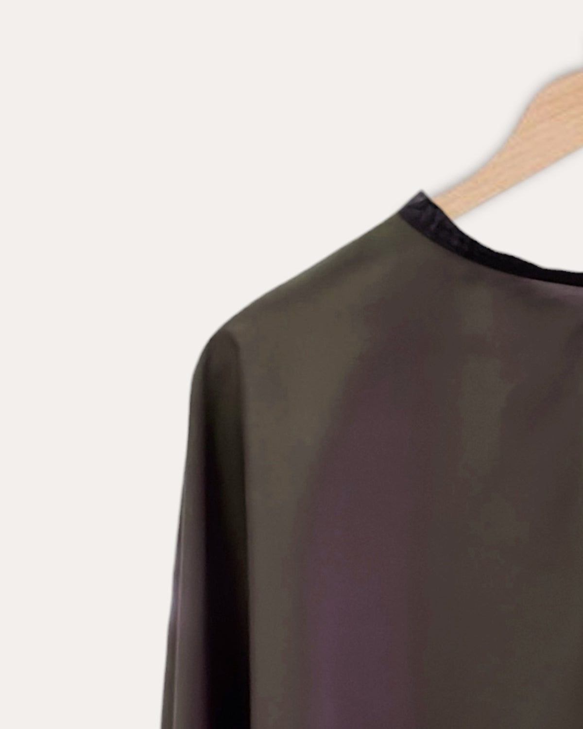 Essential Cutting Cape