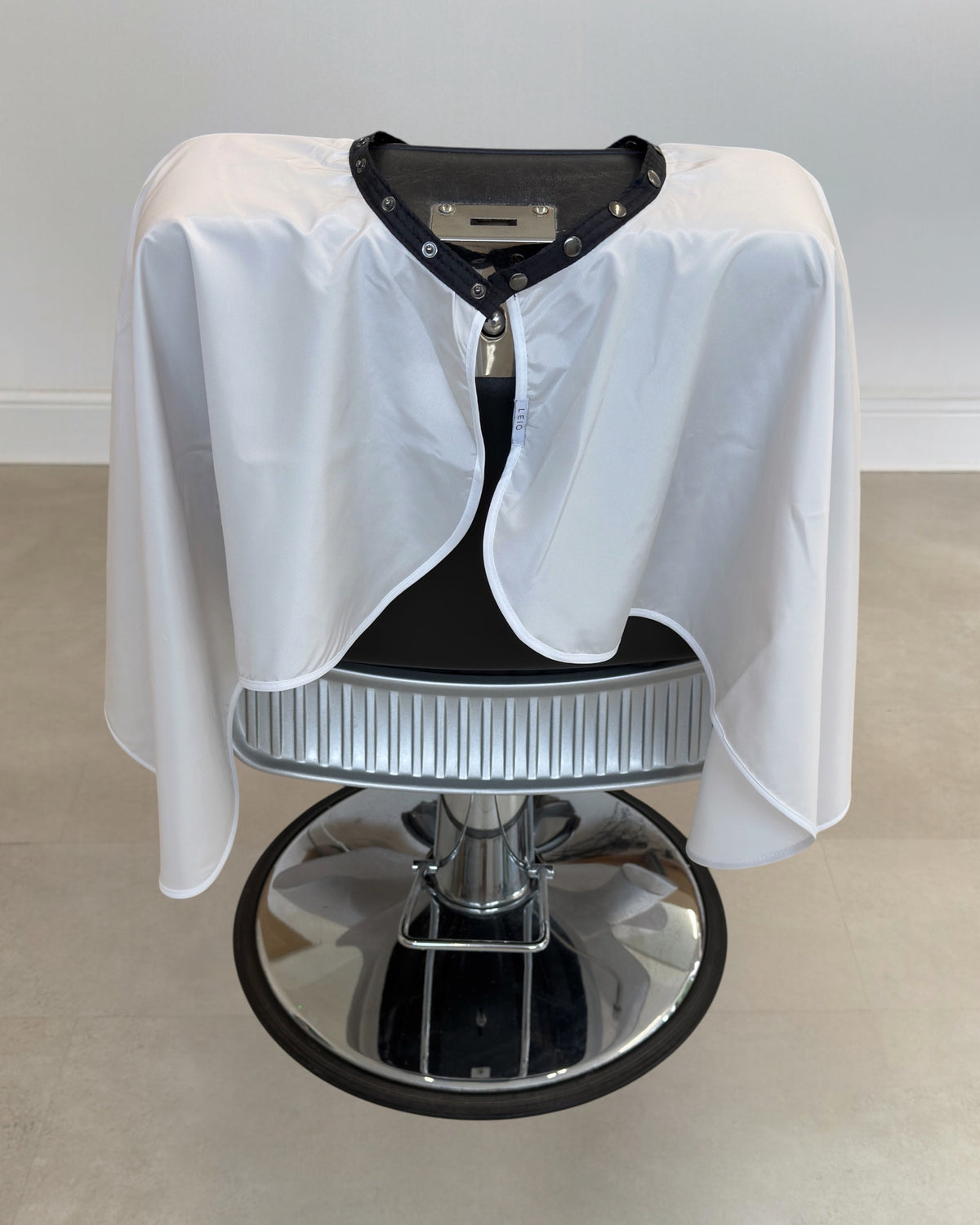Essential Cutting Cape