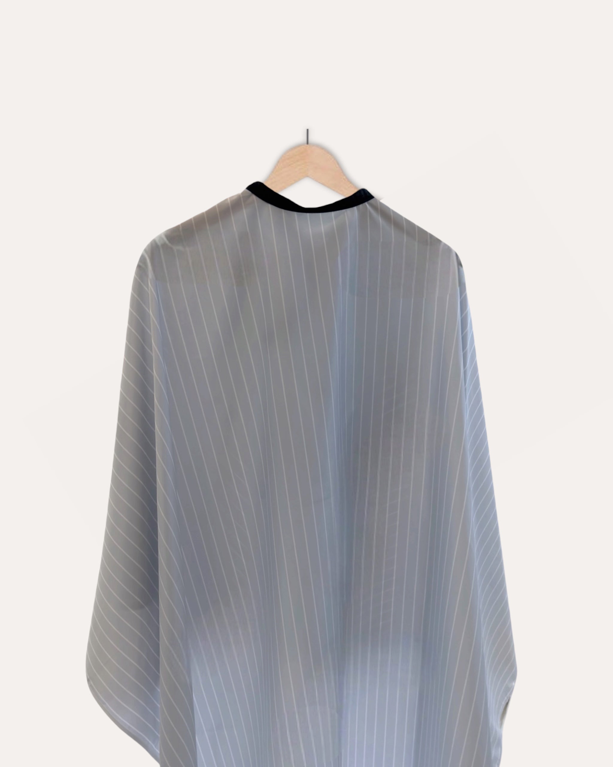 Essential Cutting Cape