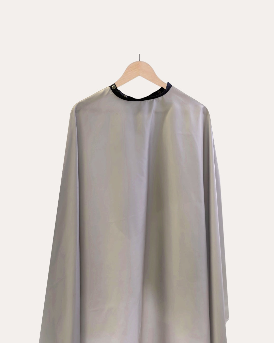 Essential Cutting Cape