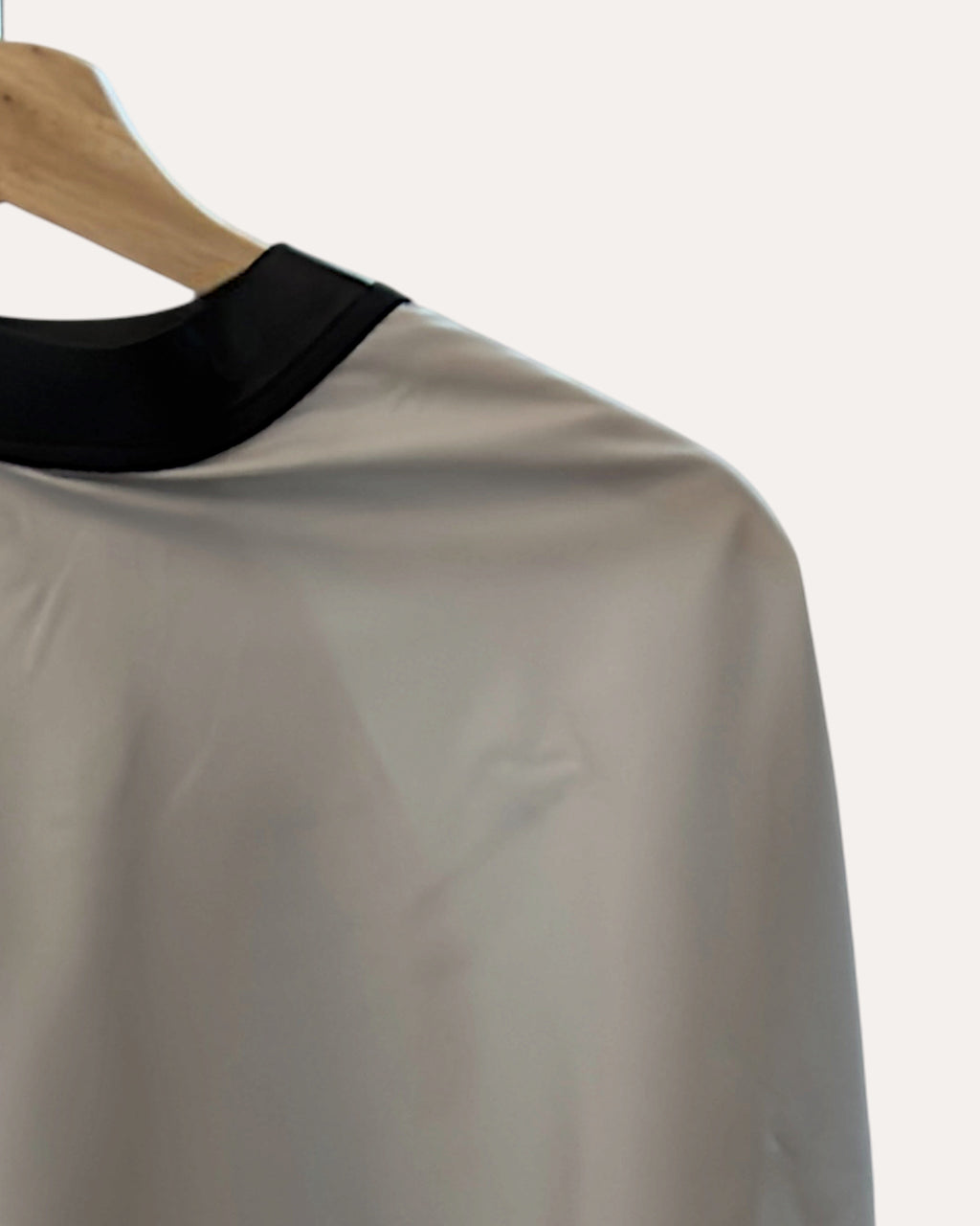 Rubber Cutting Cape