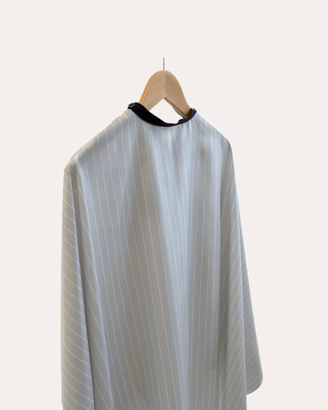 Essential Cutting Cape