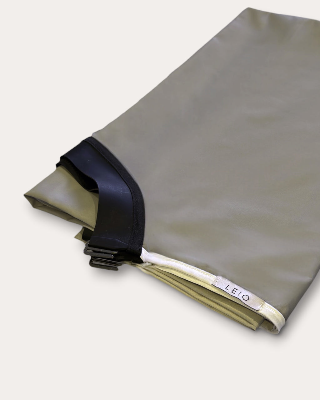 Rubber Cutting Cape