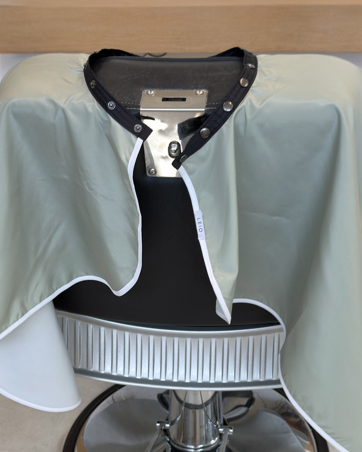 Essential Cutting Cape