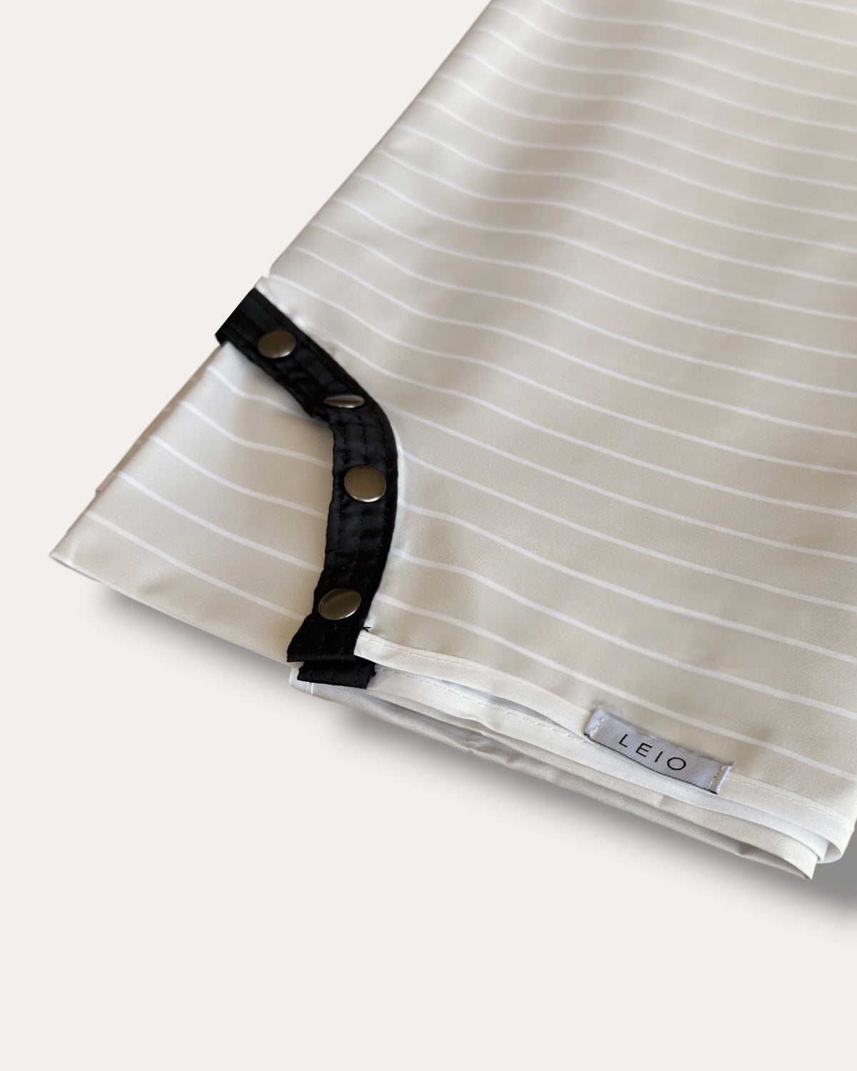 Essential Cutting Cape