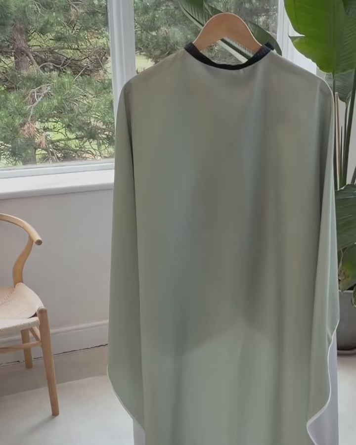 Essential Cutting Cape